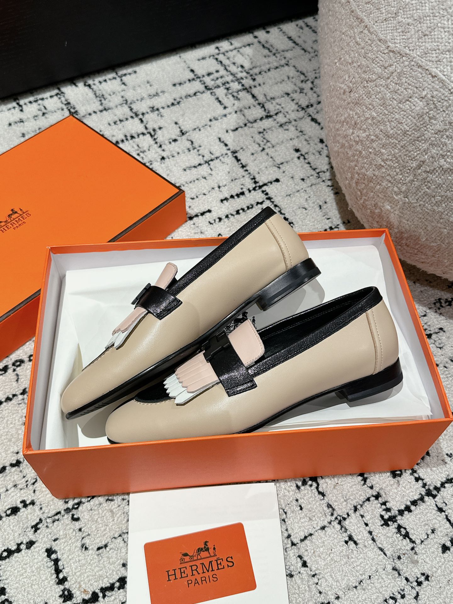 HERMES 00899 HERMES 00899