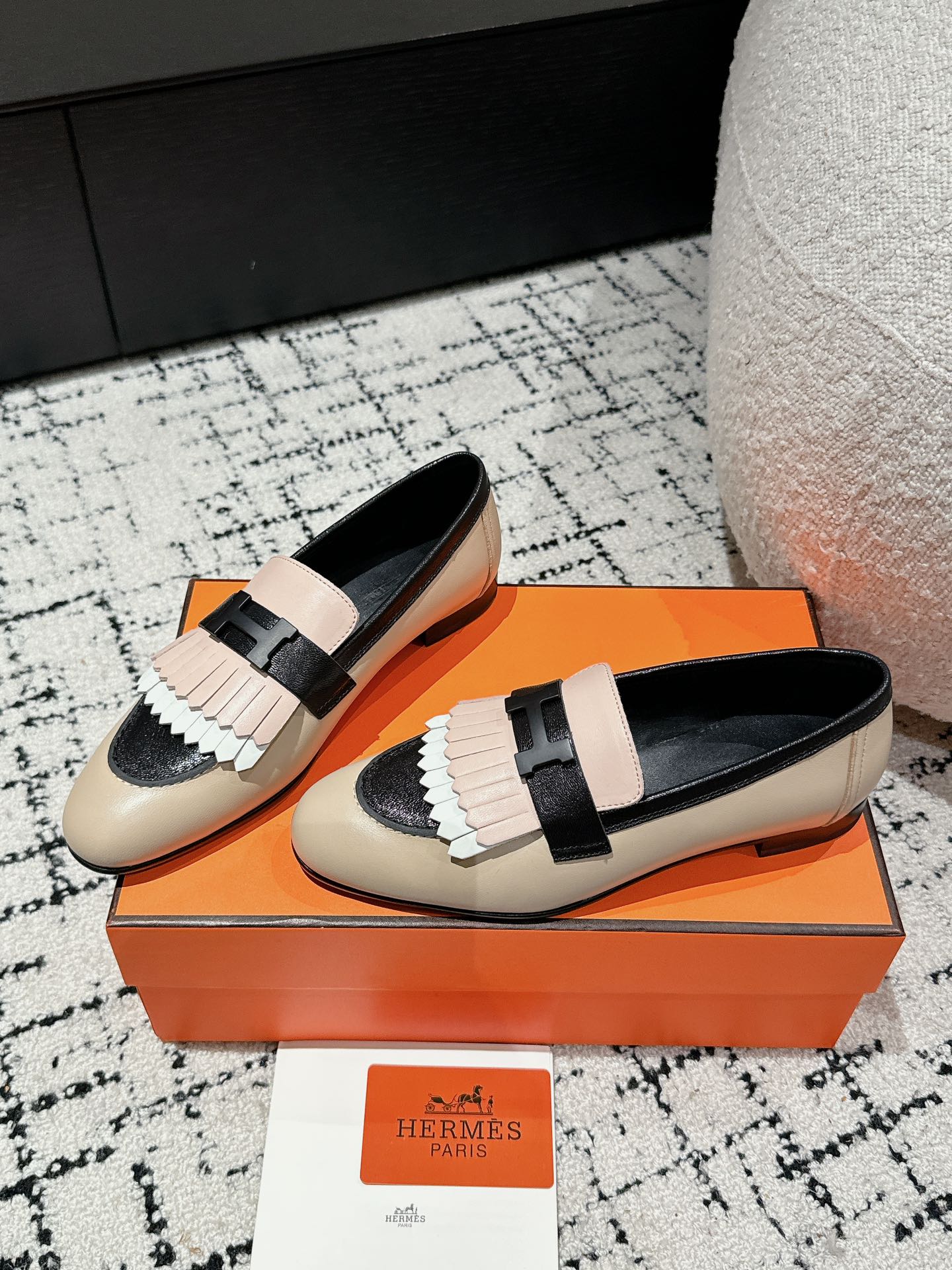 HERMES 00899 HERMES 00899