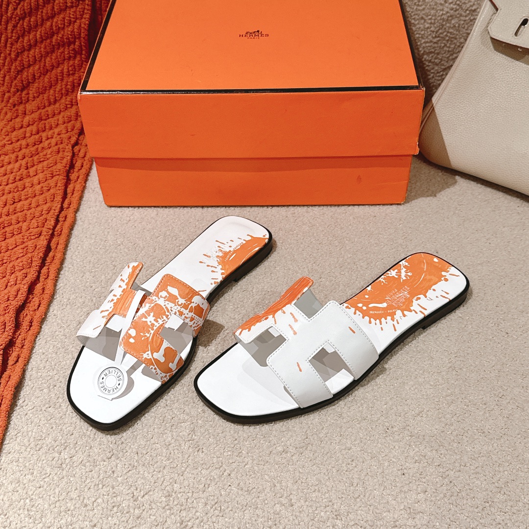 HERMES 00899 HERMES 00899
