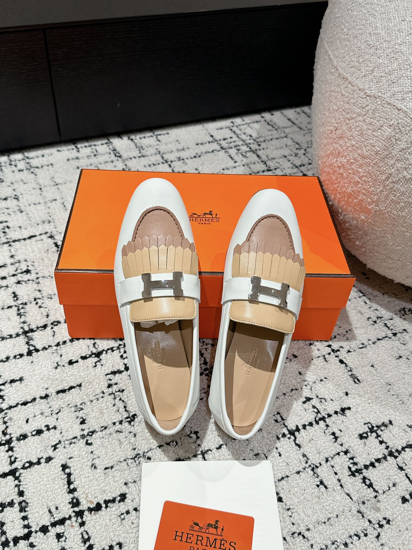 HERMES 00909 HERMES 00909