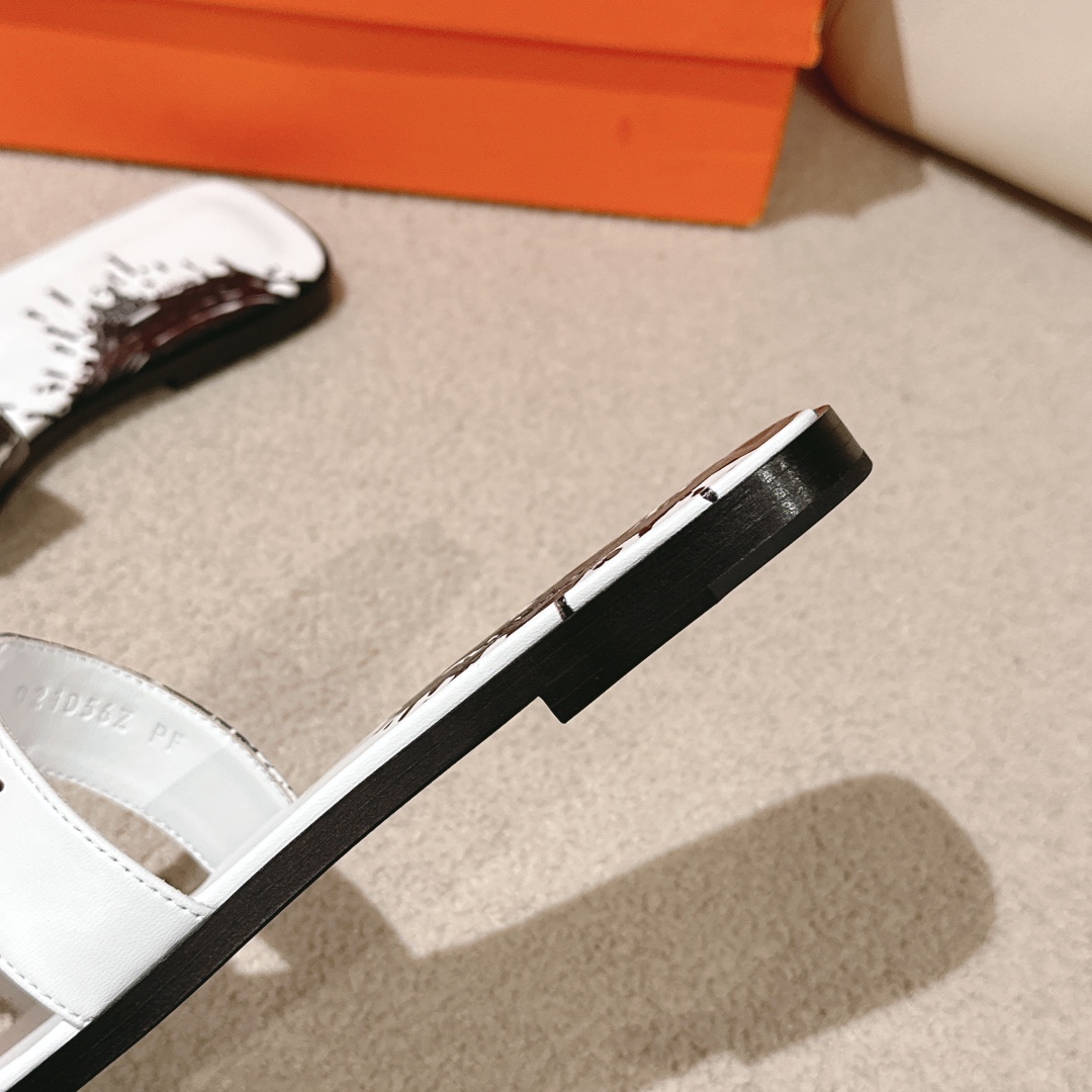 HERMES 00909 HERMES 00909