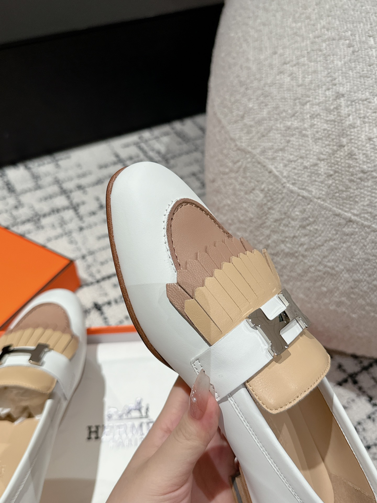 HERMES 00909 HERMES 00909