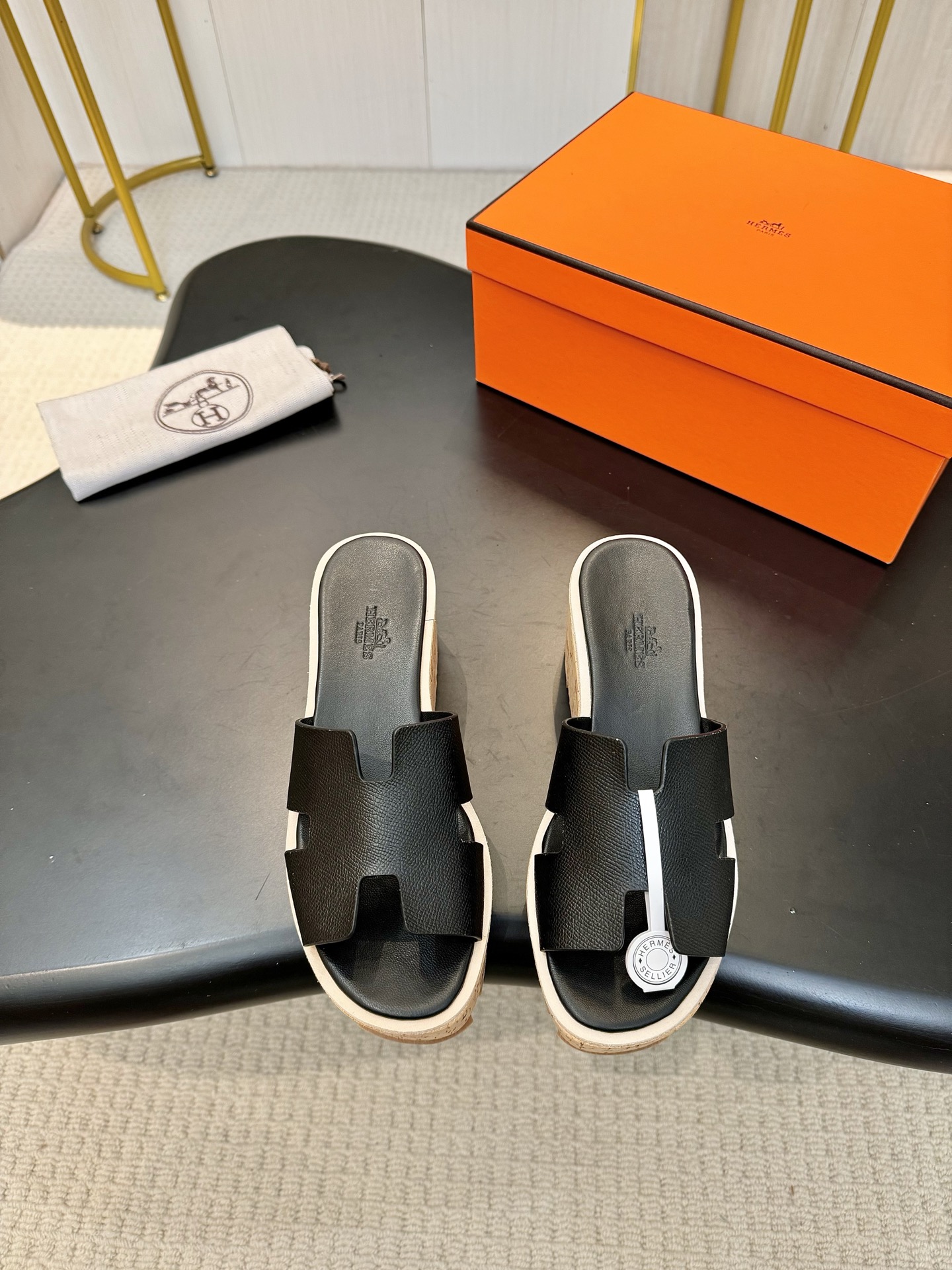 HERMES 00909 HERMES 00909