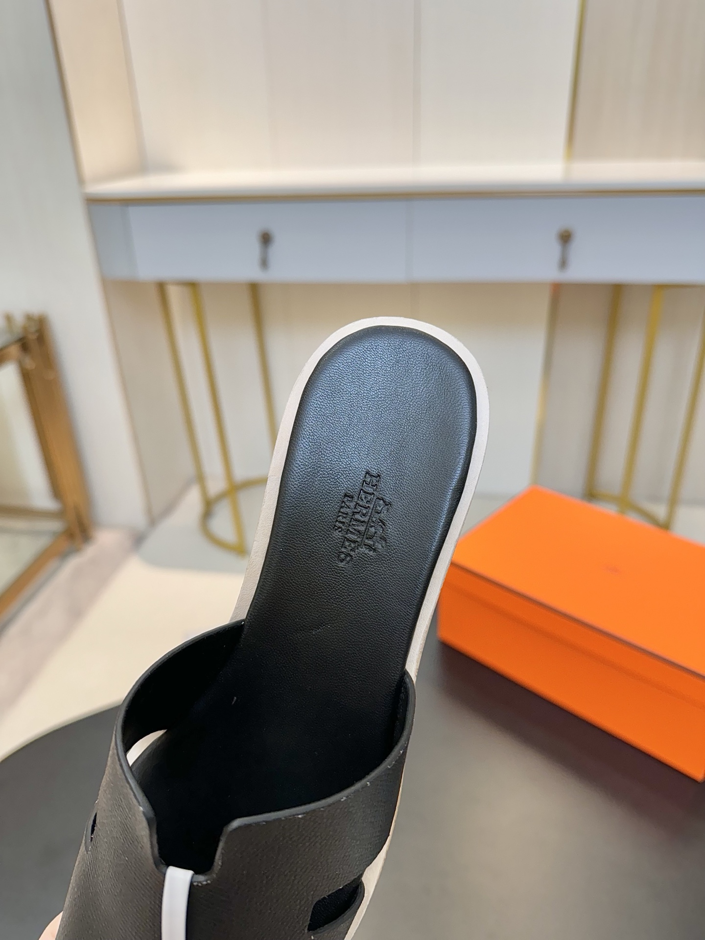 HERMES 00909 HERMES 00909