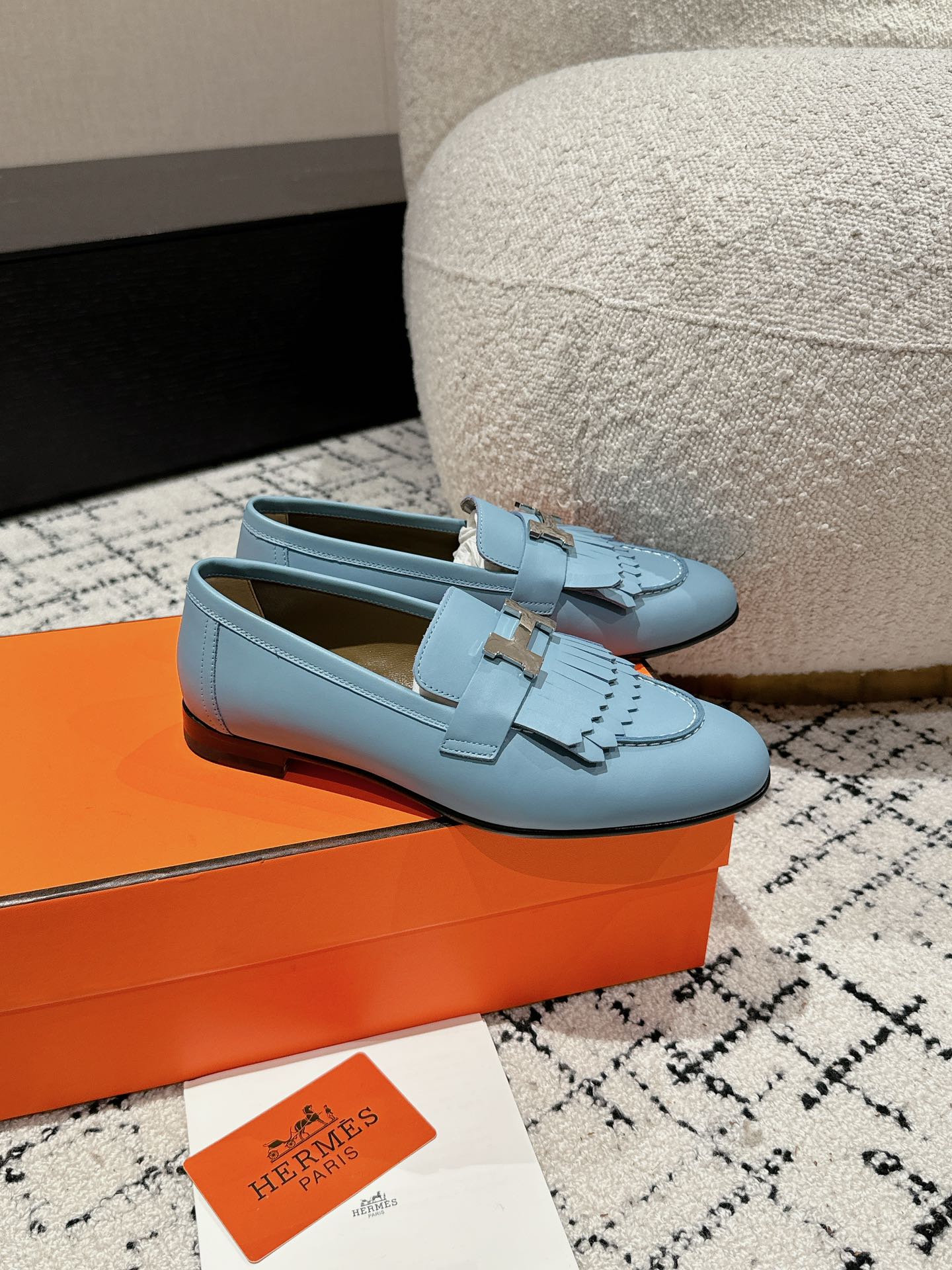HERMES 00929