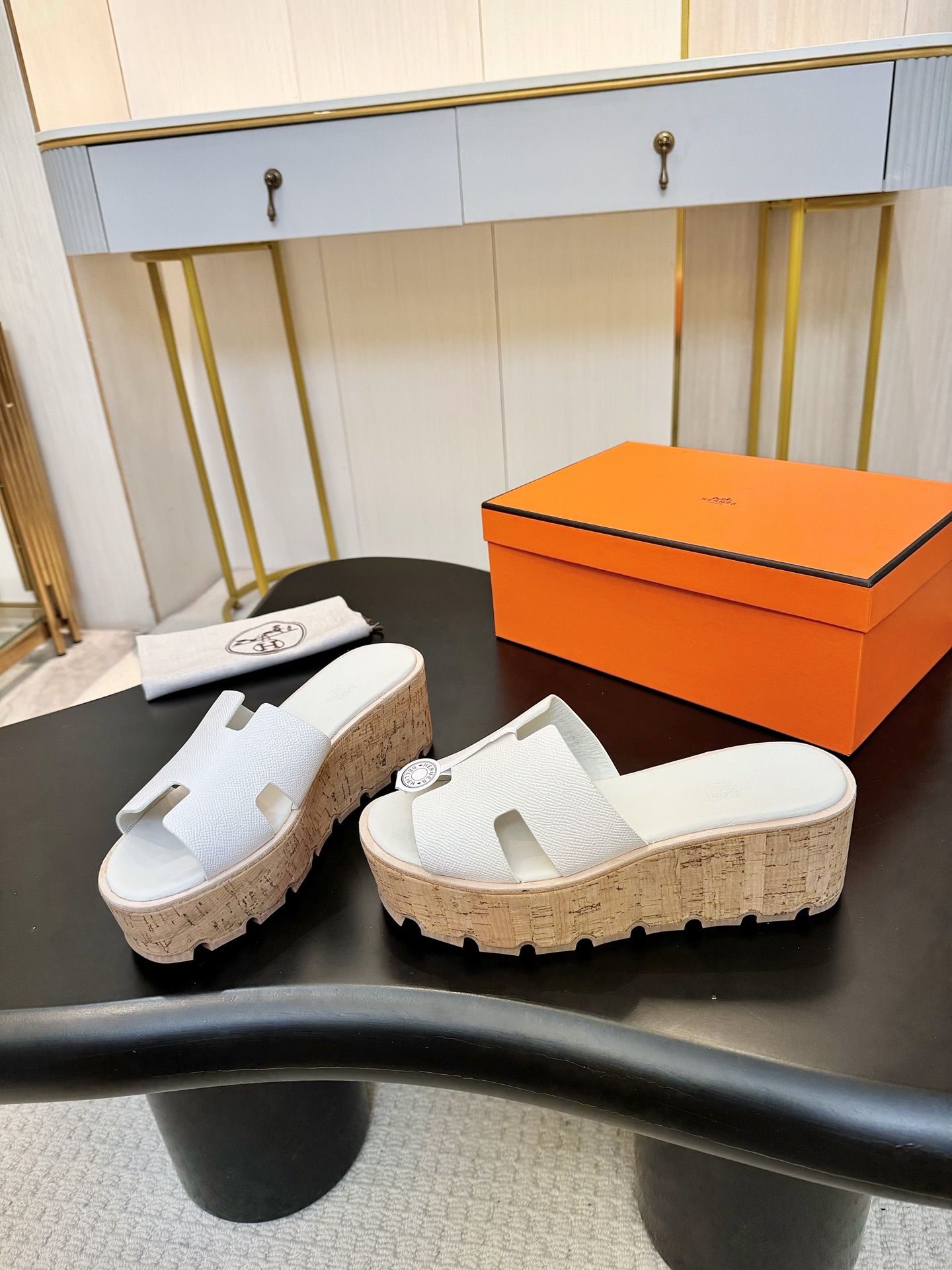 HERMES 00929