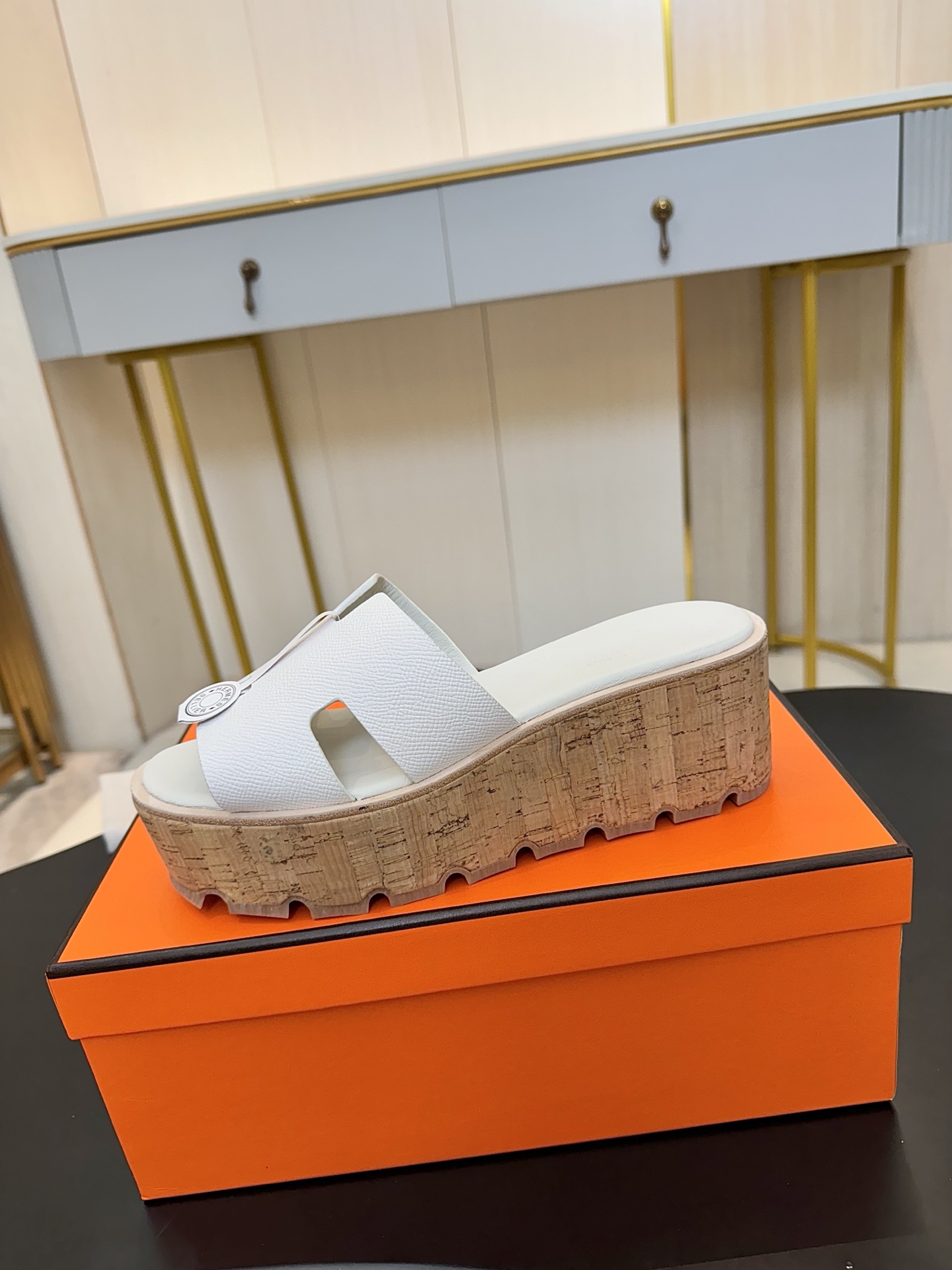 HERMES 00929