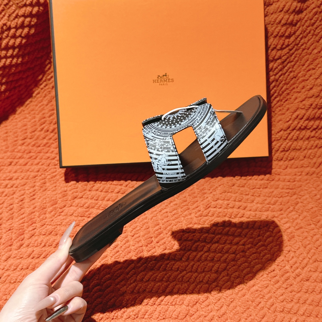 HERMES  00929