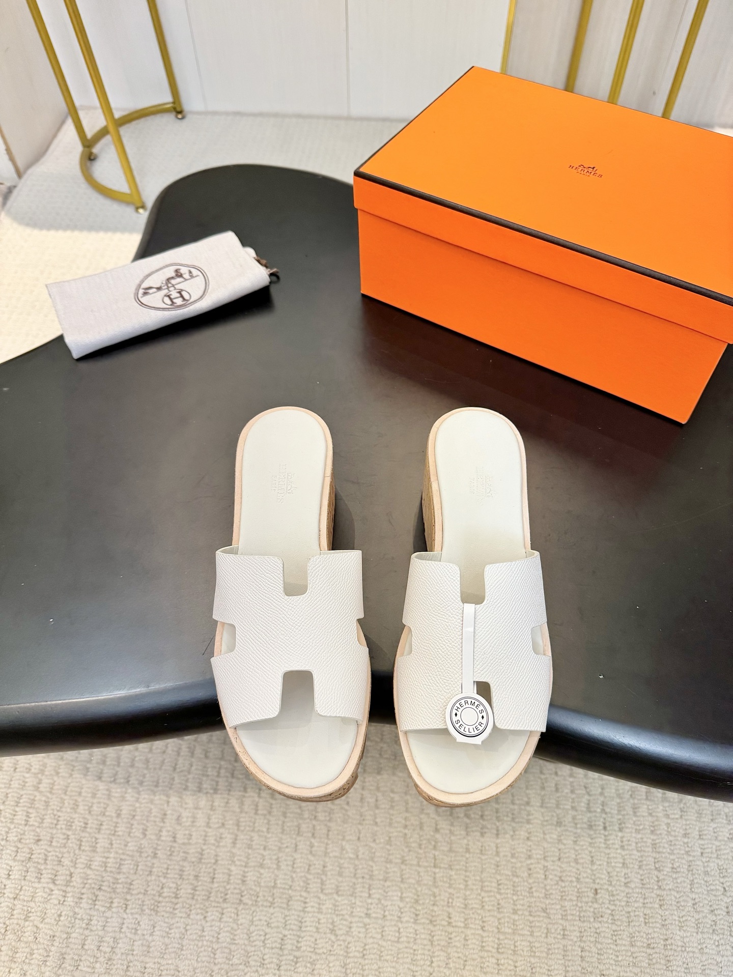 HERMES 00929