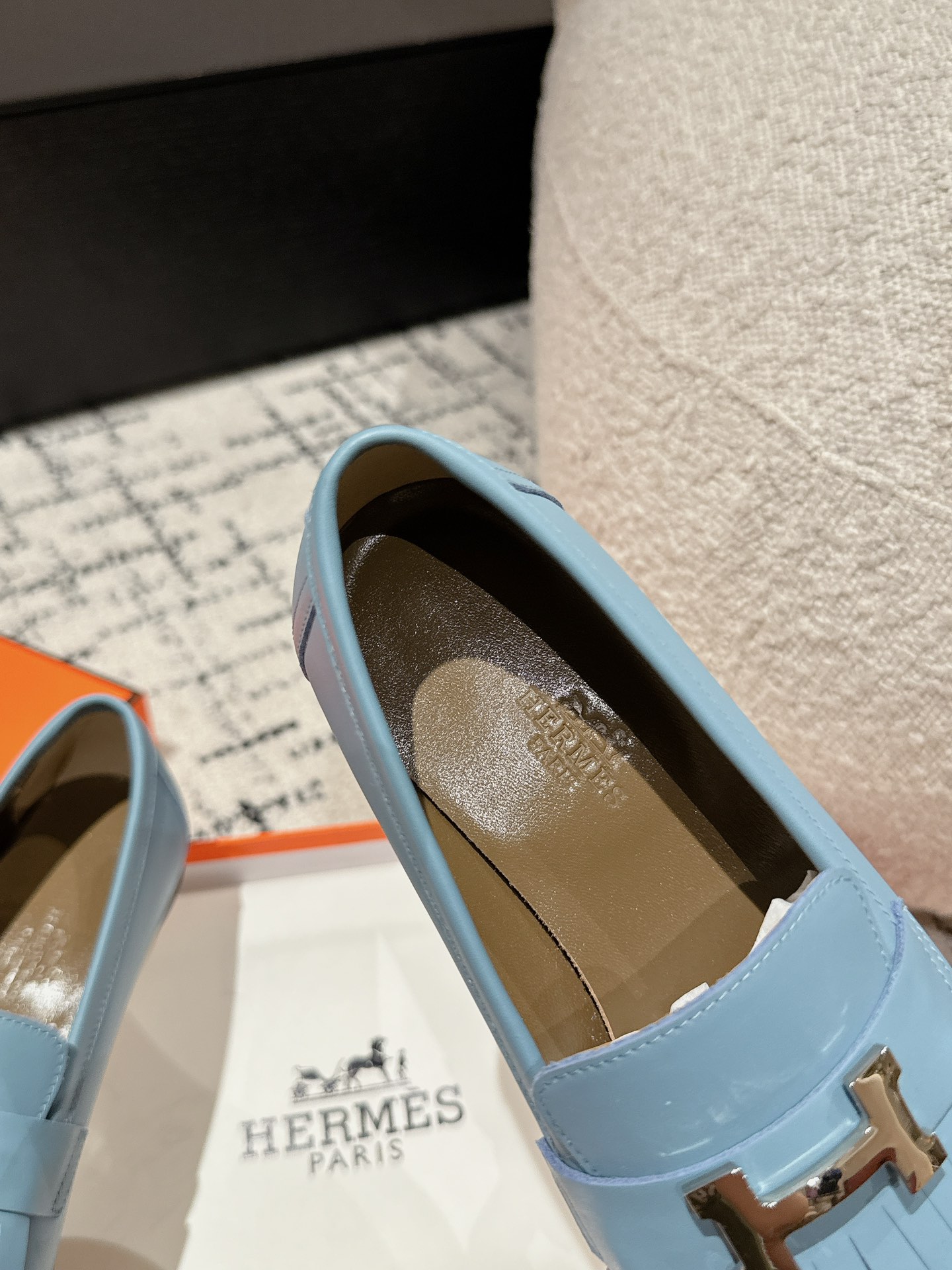 HERMES 00929