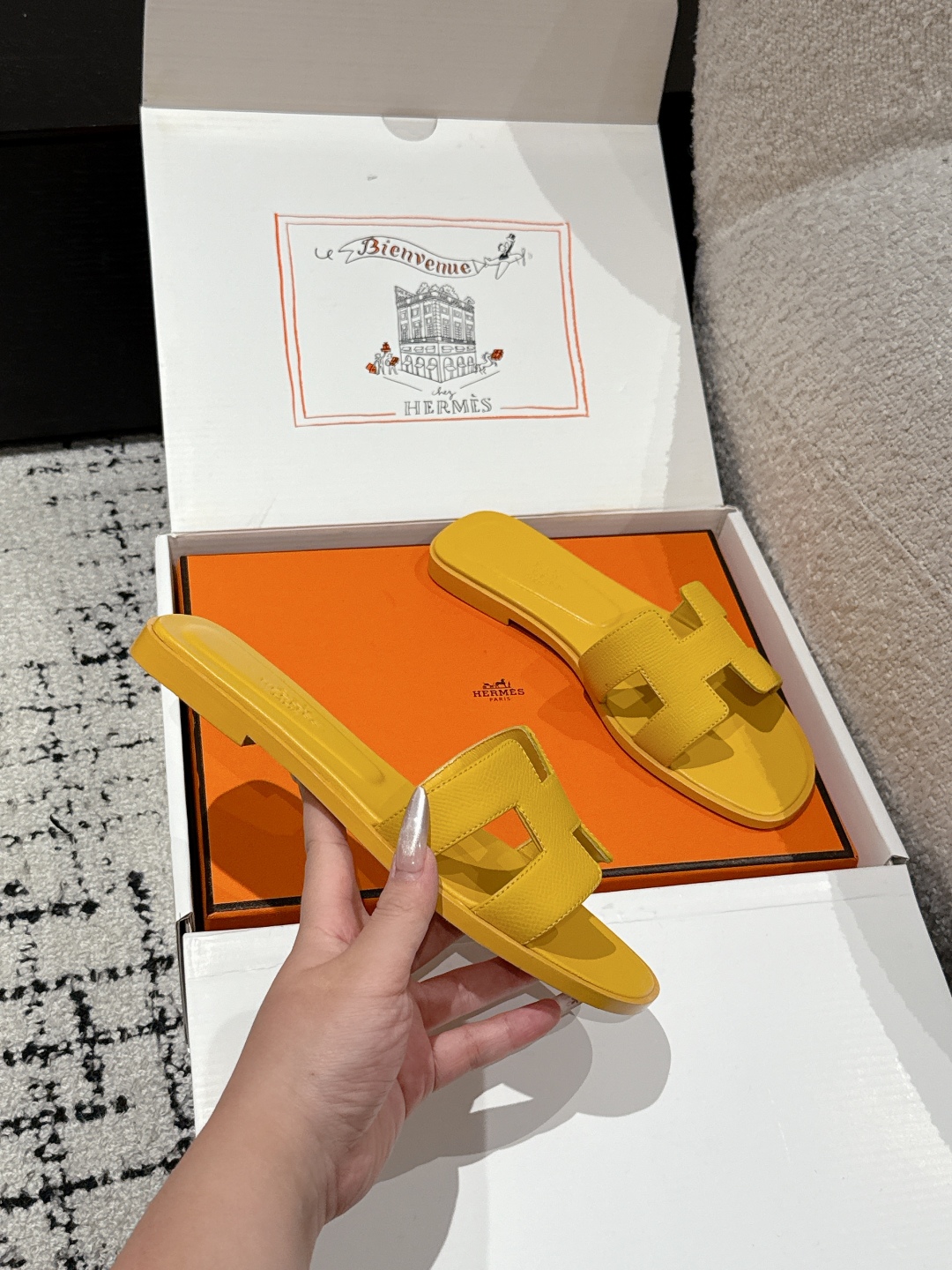 NEW HERMÈS Jaune Topaze Epsom Calfskin Oran Sandals
