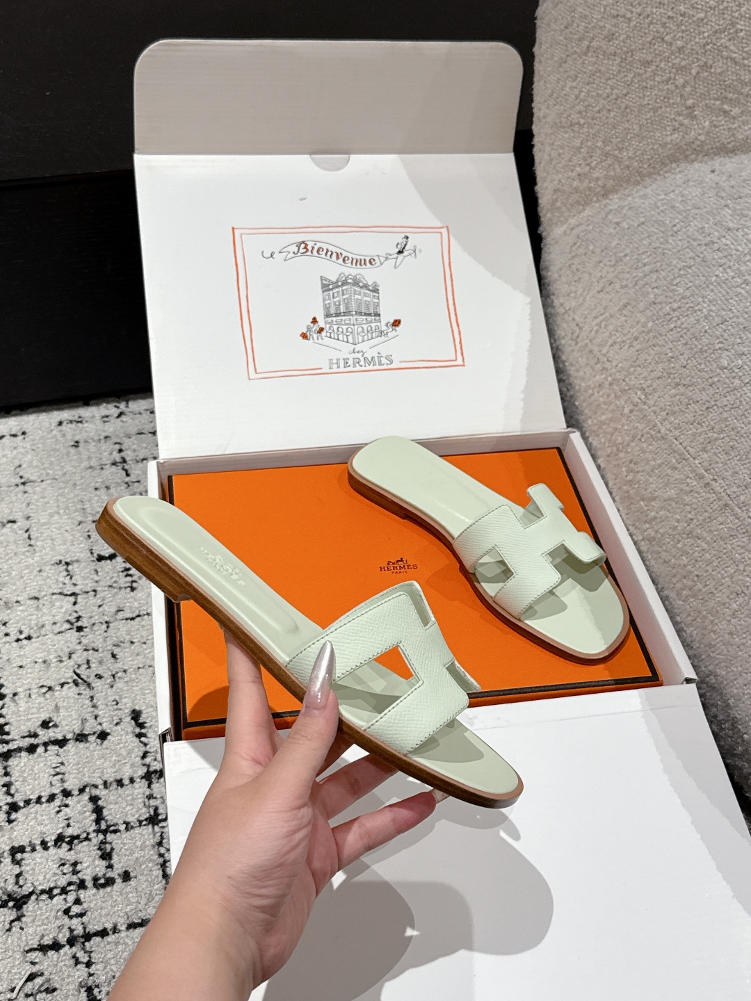 HERMES 00949 HERMES 00949