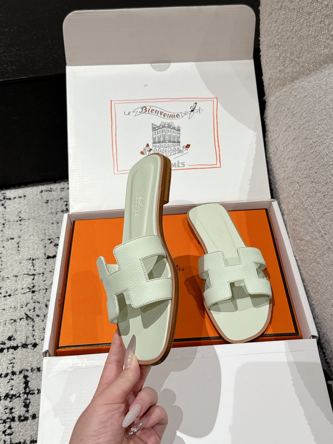 HERMES 00949 HERMES 00949