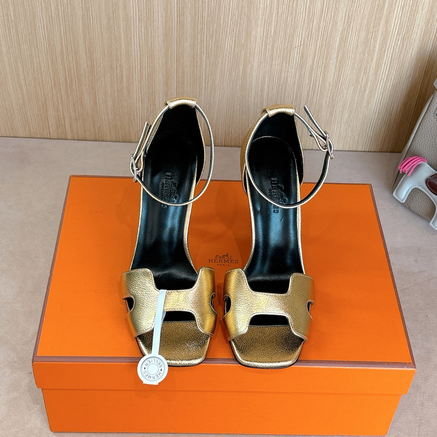 HERMES 00949 HERMES 00949