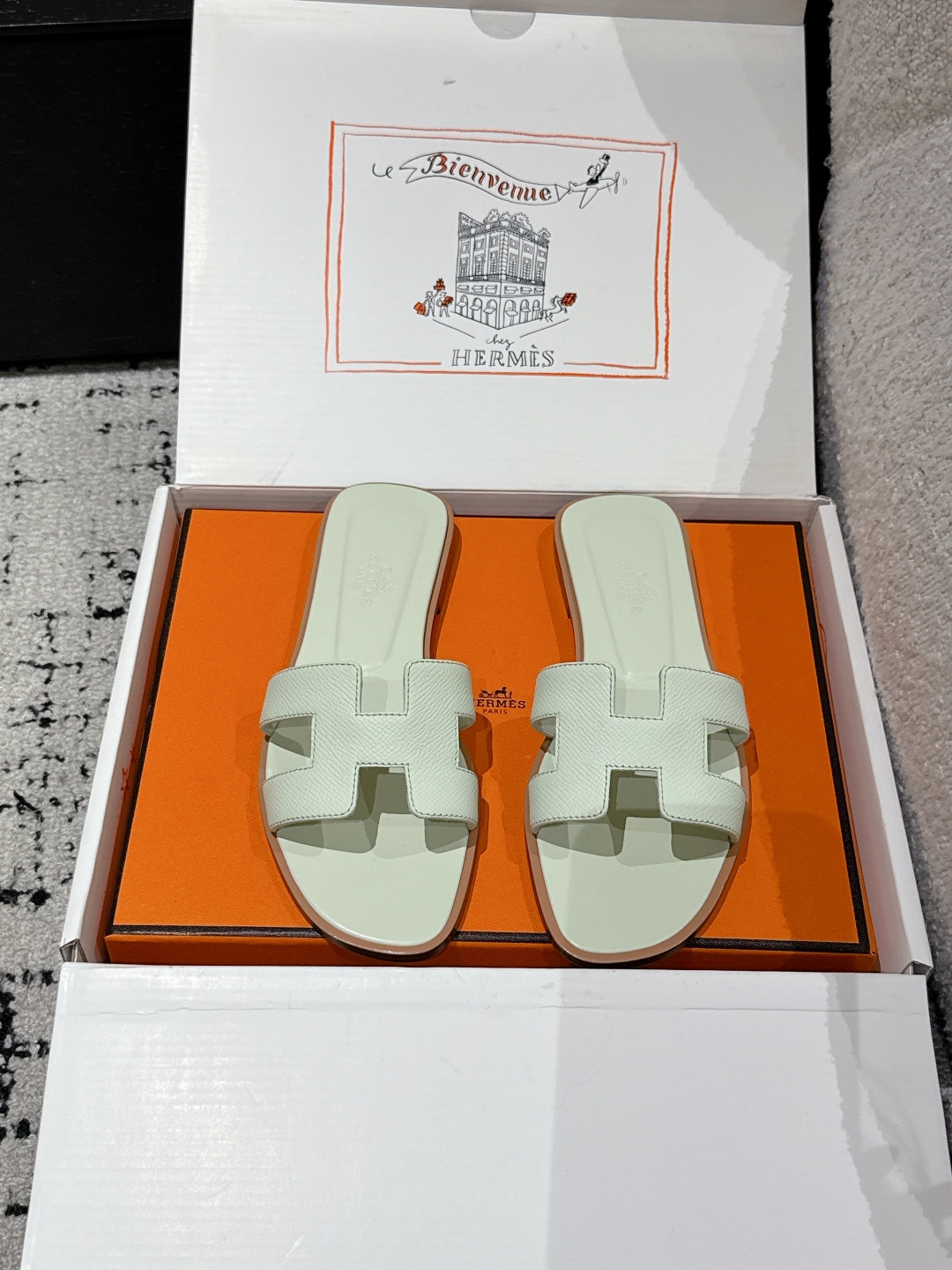 HERMES  00949