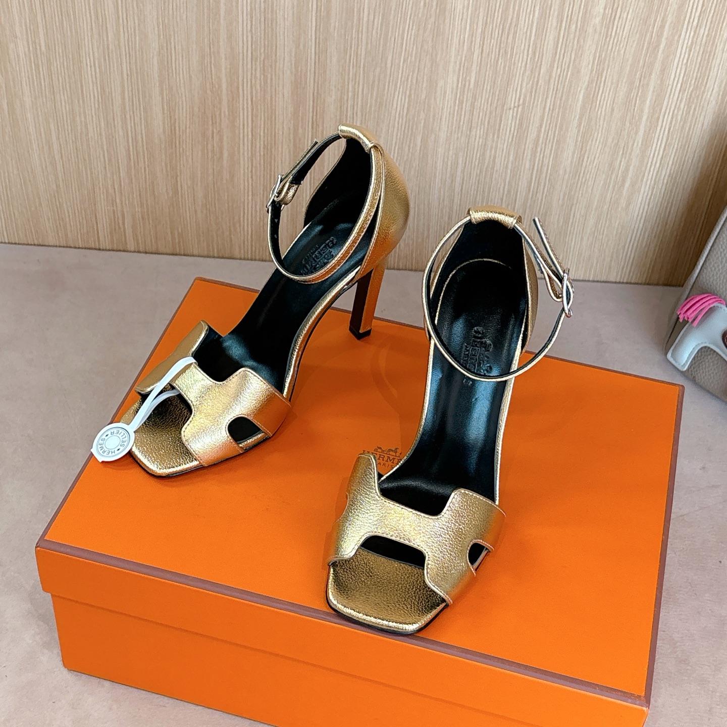 HERMES 00949 HERMES 00949