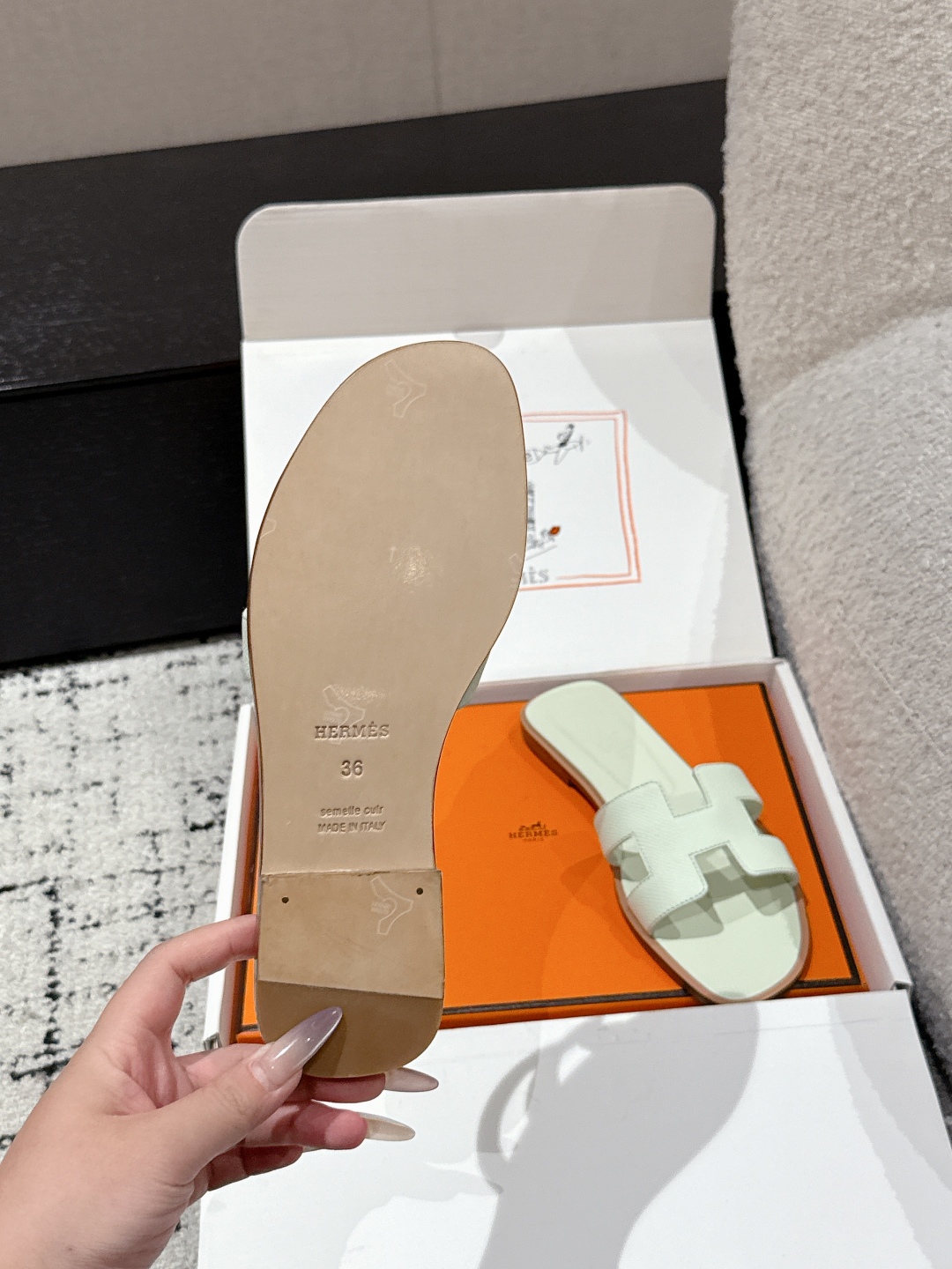 HERMES 00949 HERMES 00949