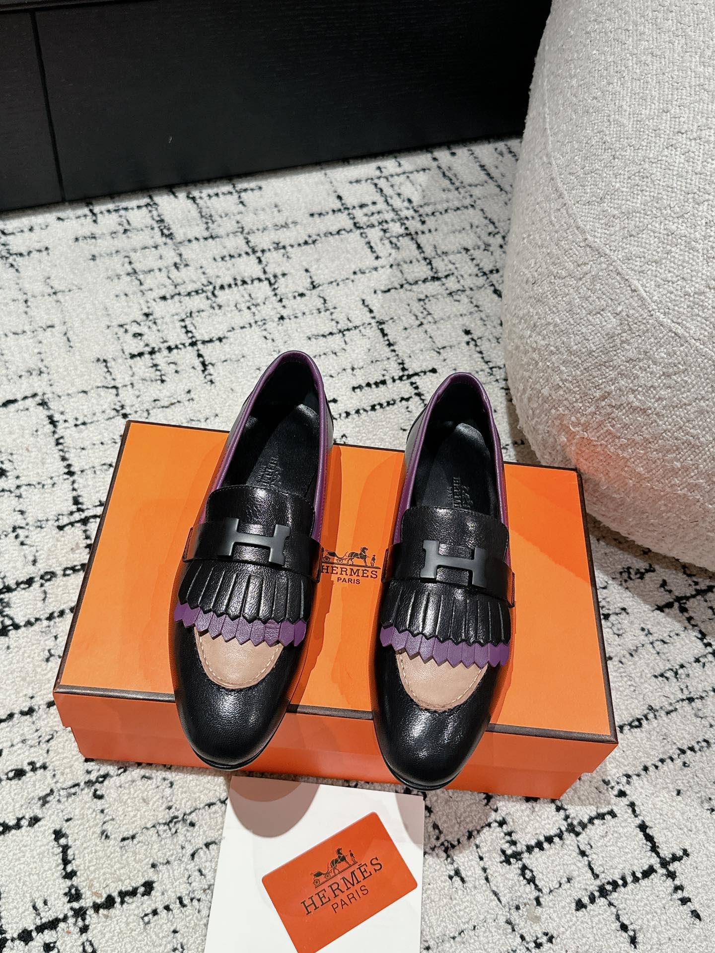 HERMES 00979 HERMES 00979