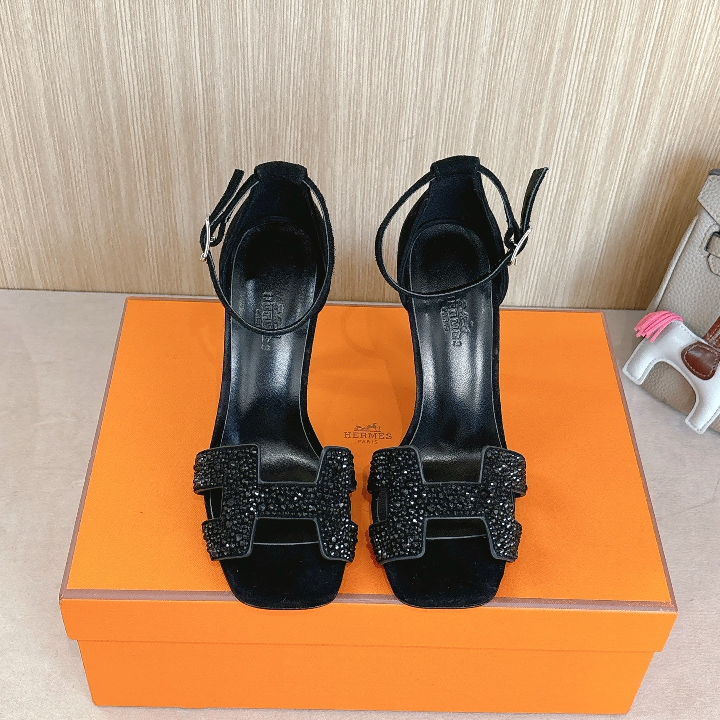HERMES 00979 HERMES 00979