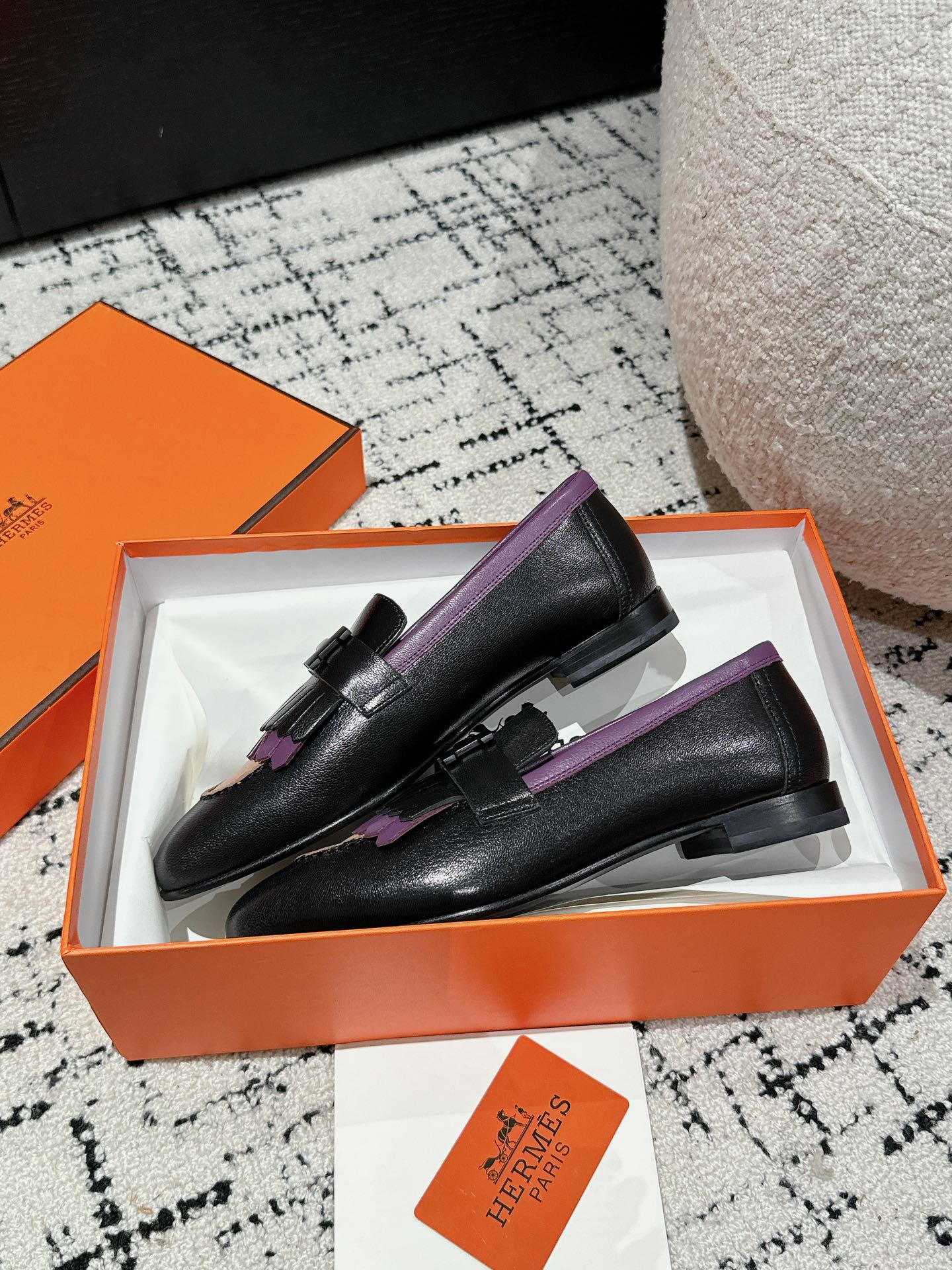 HERMES 00979 HERMES 00979