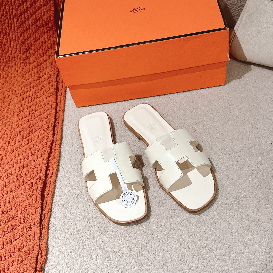HERMES  00979