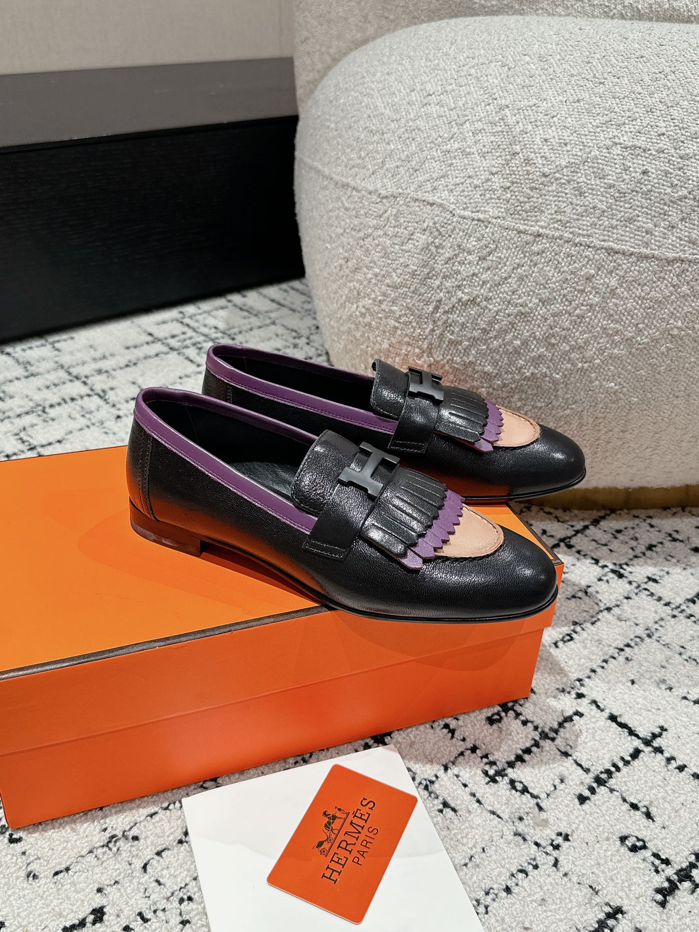 HERMES 00979 HERMES 00979