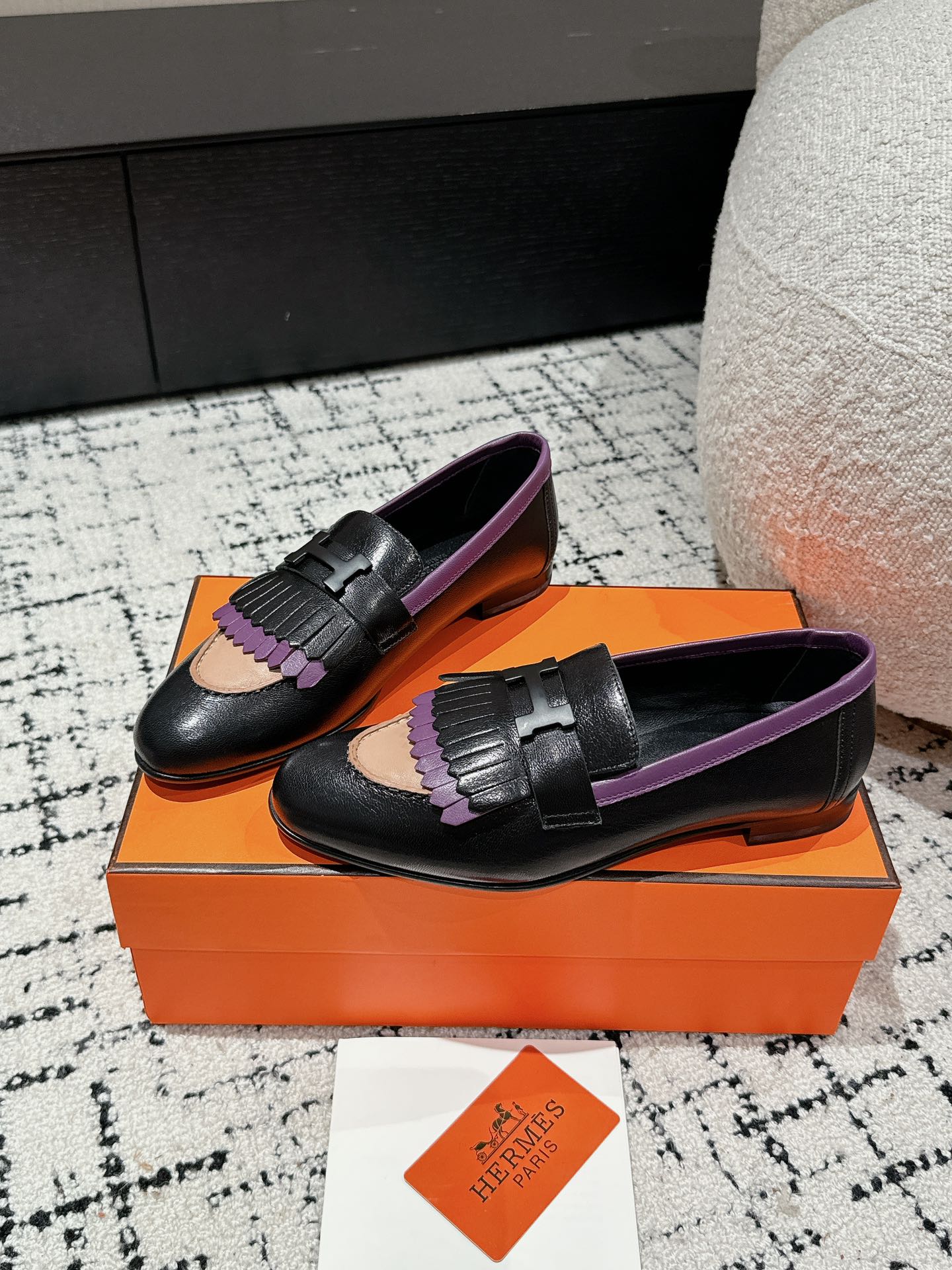 HERMES 00979 HERMES 00979