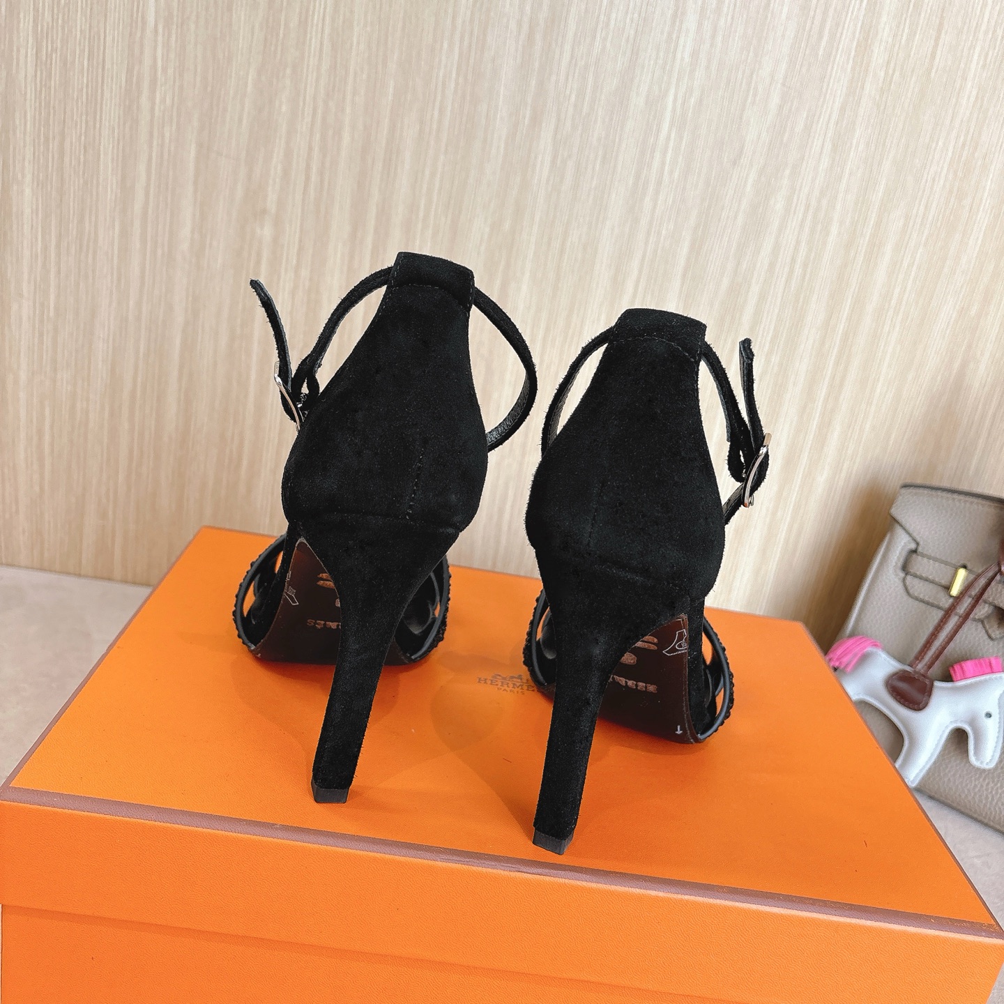 HERMES 00979 HERMES 00979