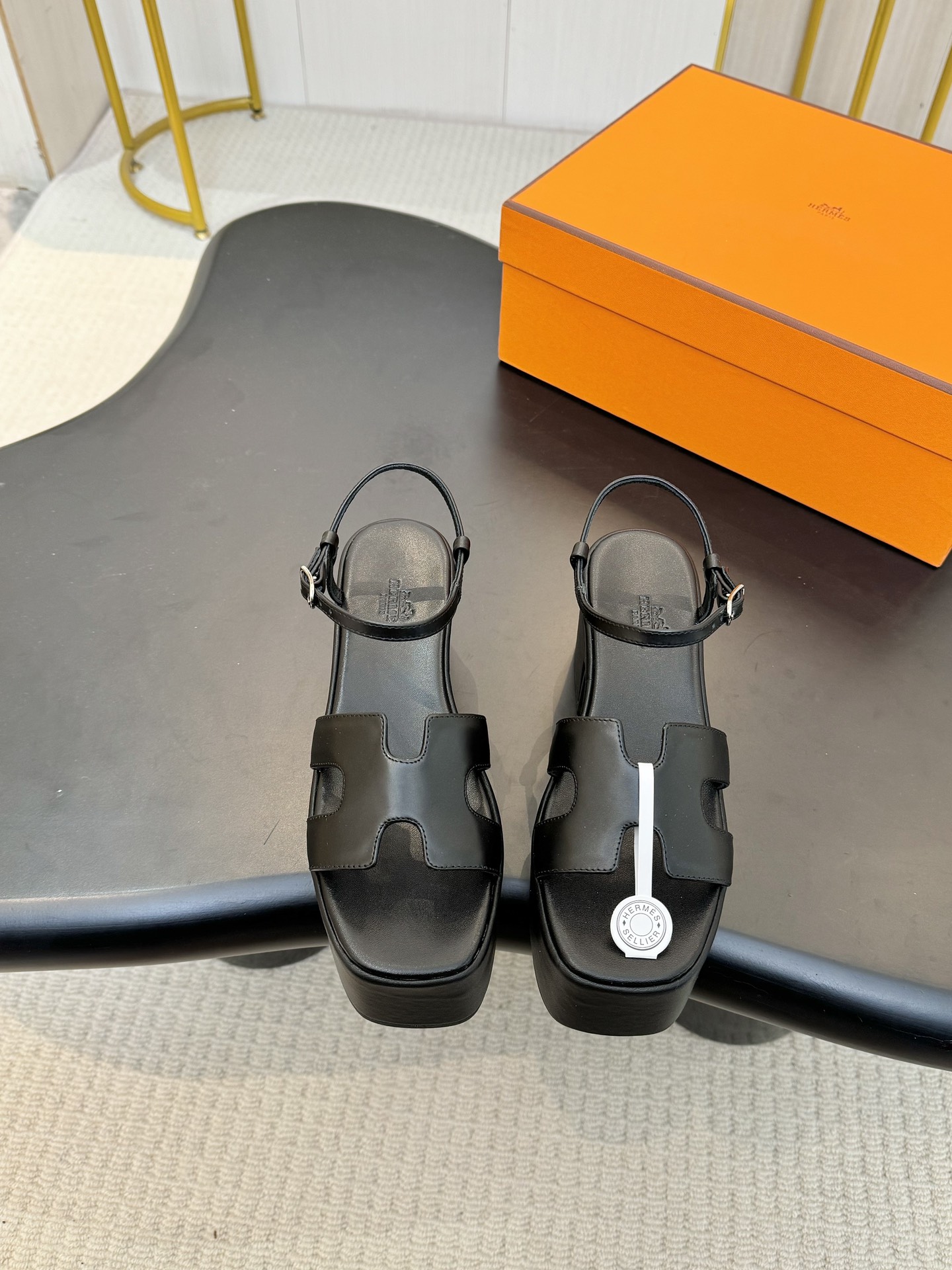 HERMES 00979 HERMES 00979