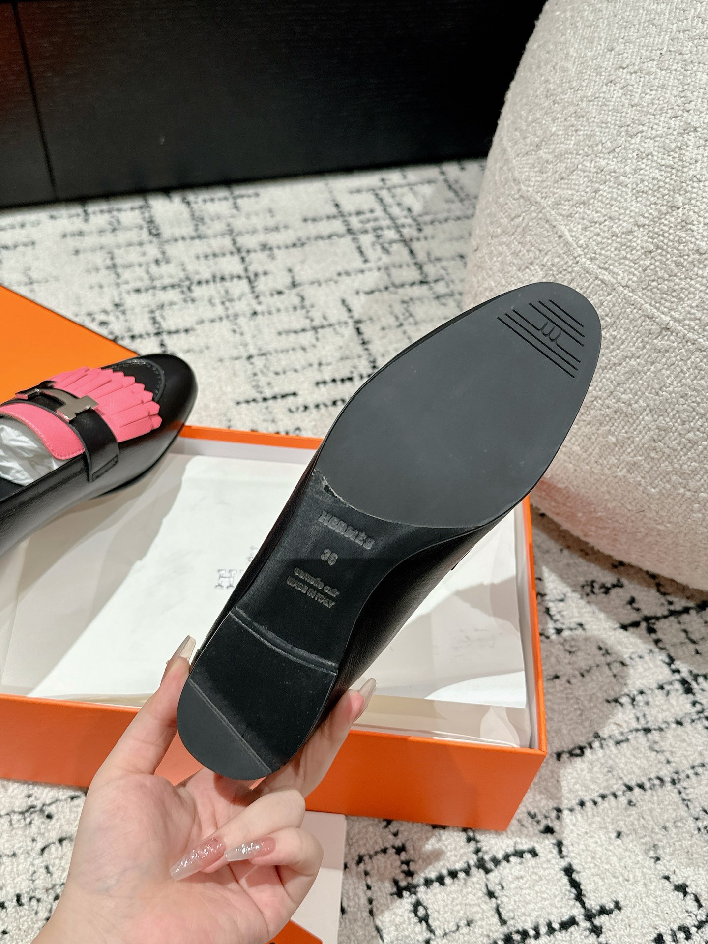 HERMES 00989 HERMES 00989