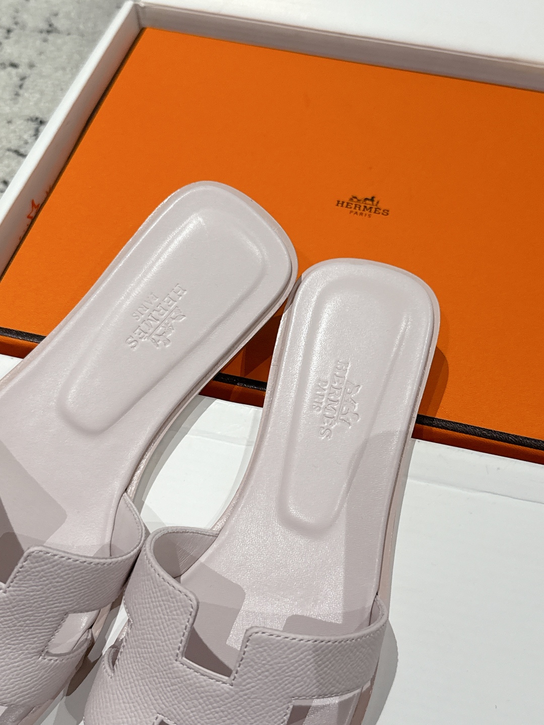 HERMES 00999 HERMES 00999