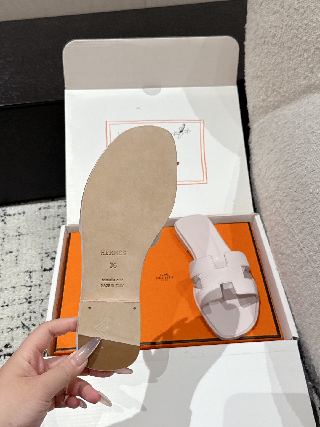 HERMES 00999 HERMES 00999