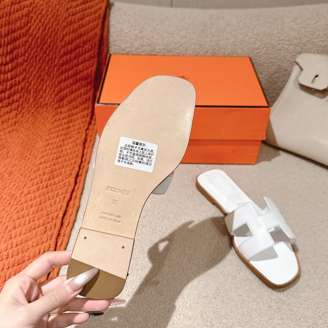 HERMES 00999 HERMES 00999