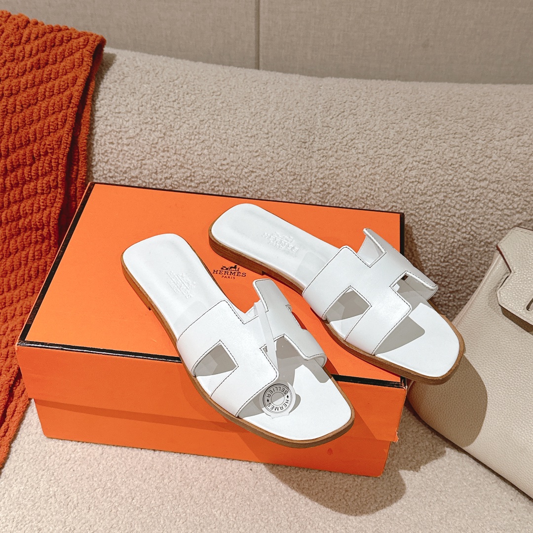 HERMES 00999 HERMES 00999