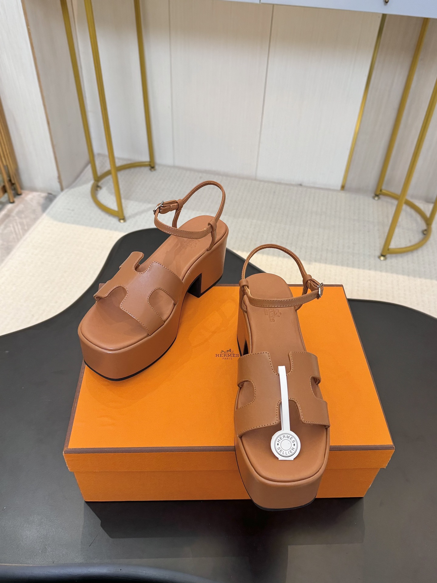 HERMES 00999 HERMES 00999