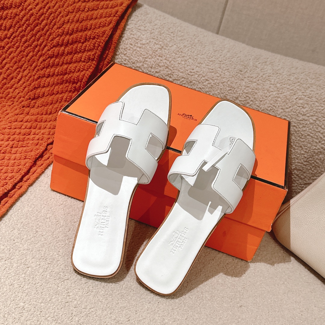 HERMES 00999 HERMES 00999