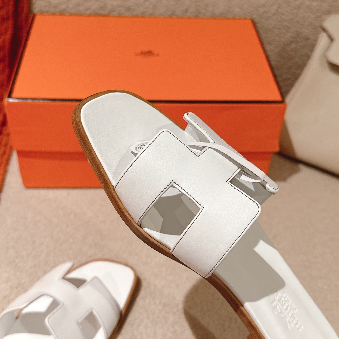 HERMES 00999 HERMES 00999
