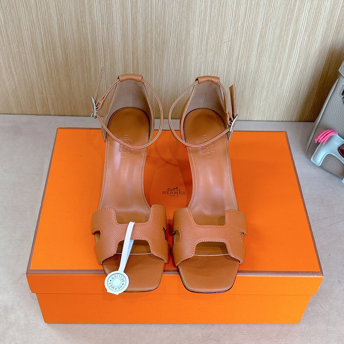 HERMES 00999 HERMES 00999