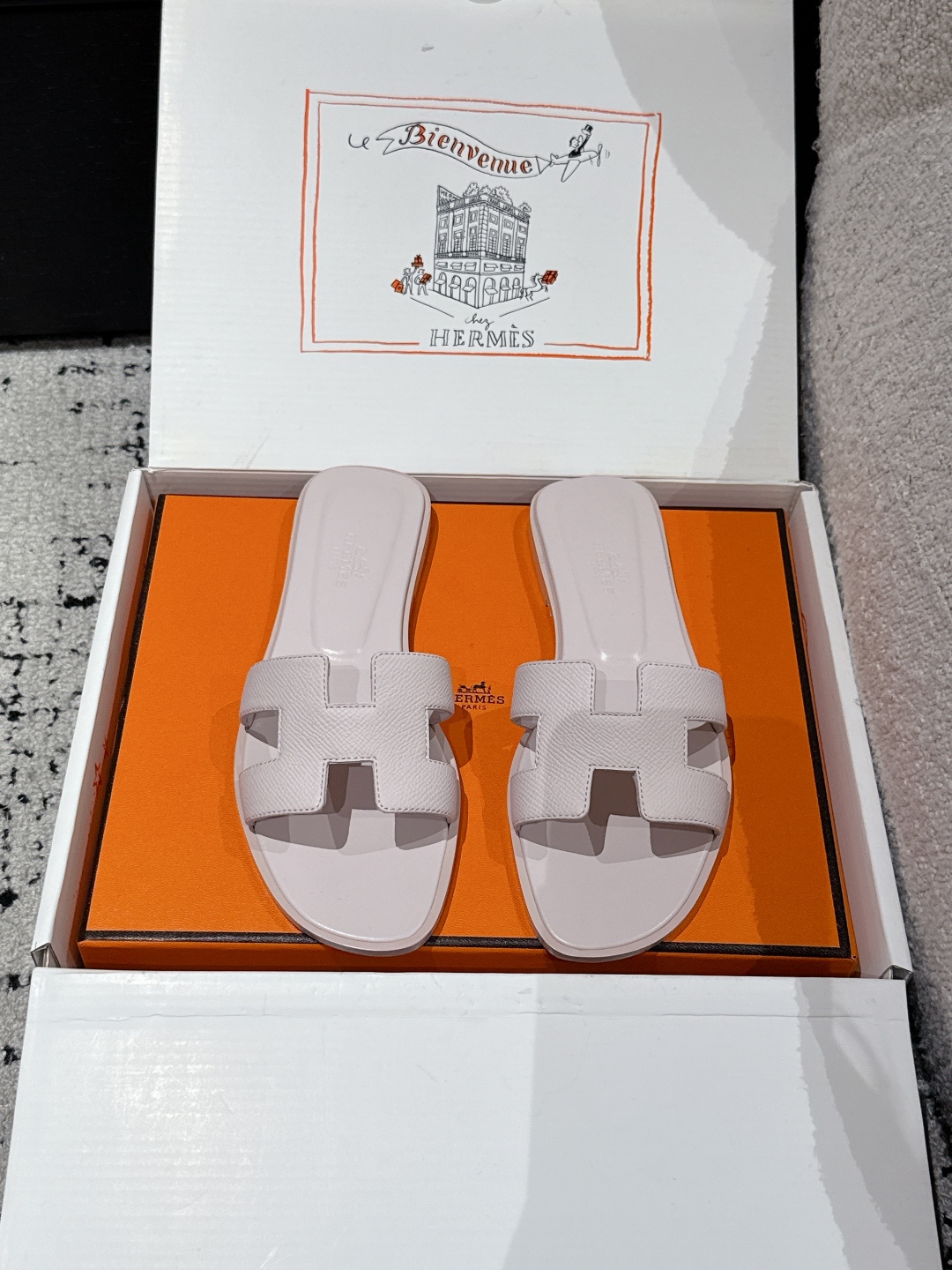 HERMES  00999