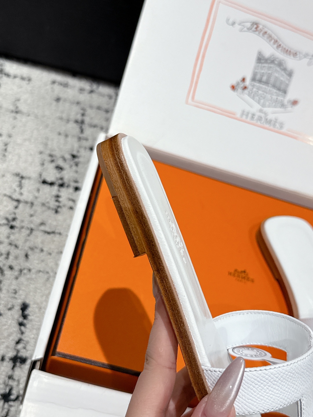 HERMES 01019 HERMES 01019