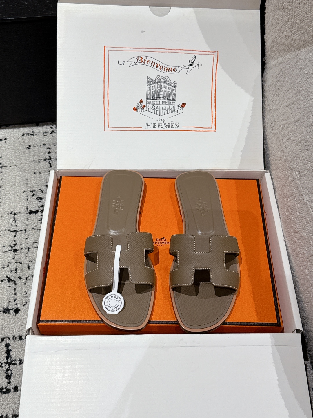 HERMES ORAN H SANDALS SLIPPERS Classic Epsom Etoupe Gray