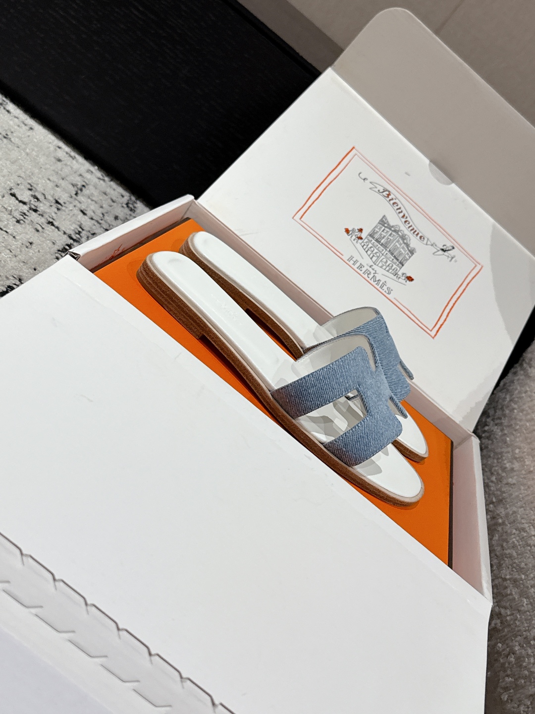 HERMES 01059 HERMES 01059