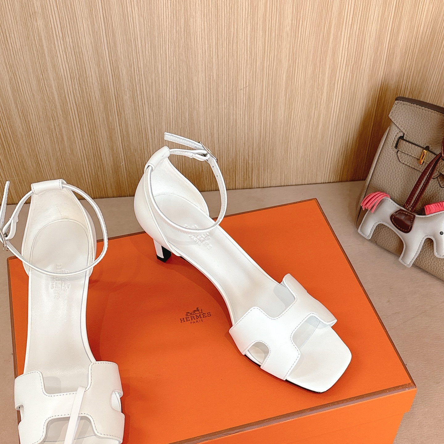 HERMES 01059 HERMES 01059