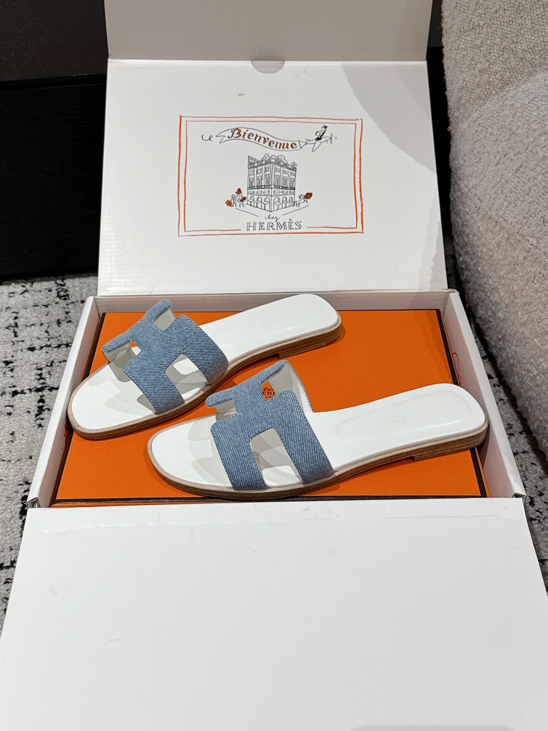 HERMES 01059 HERMES 01059