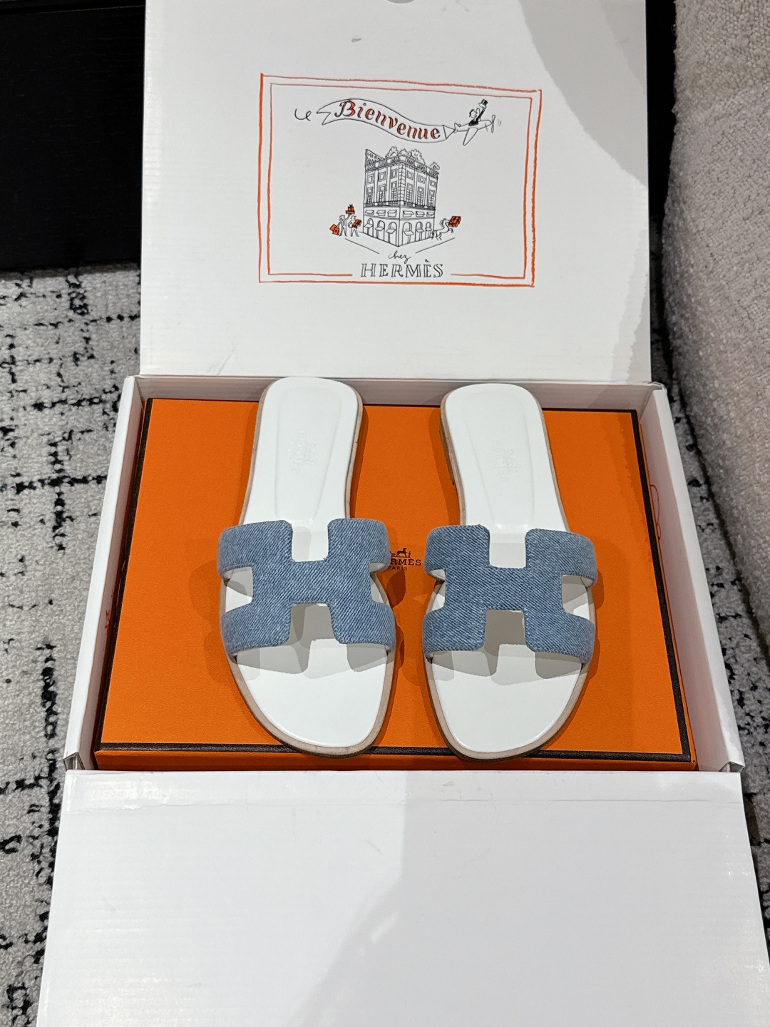 HERMES  01059