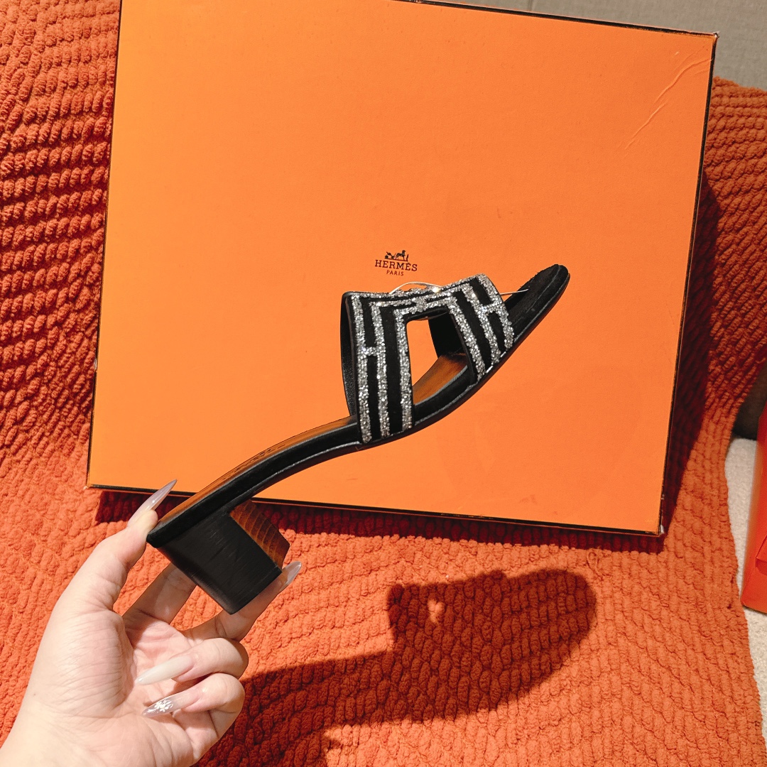 HERMES 01069 HERMES 01069
