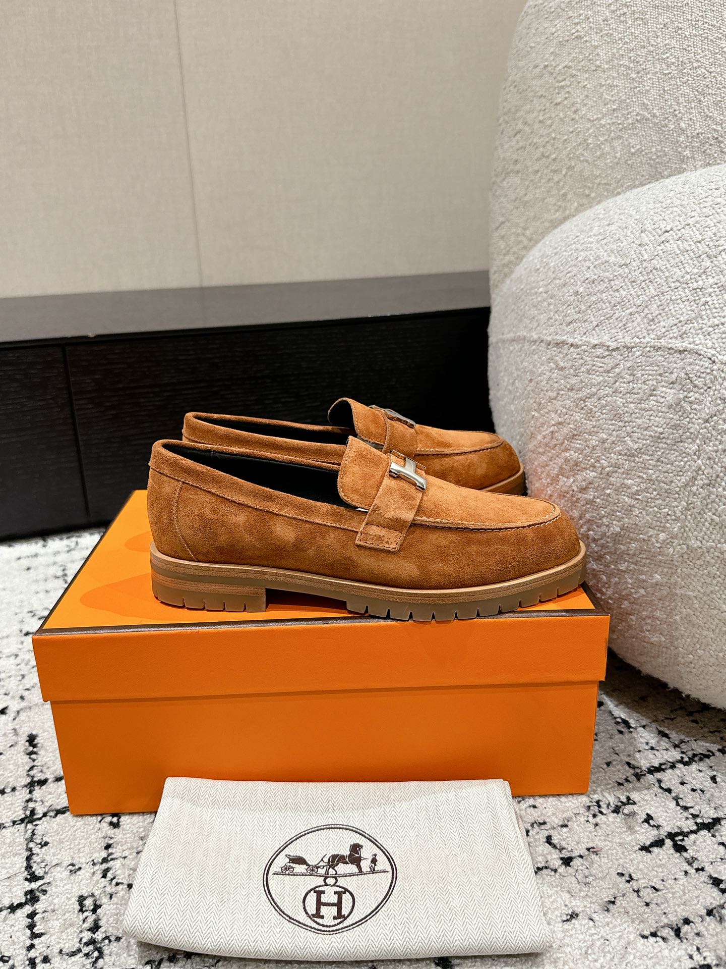 HERMES 01069 HERMES 01069