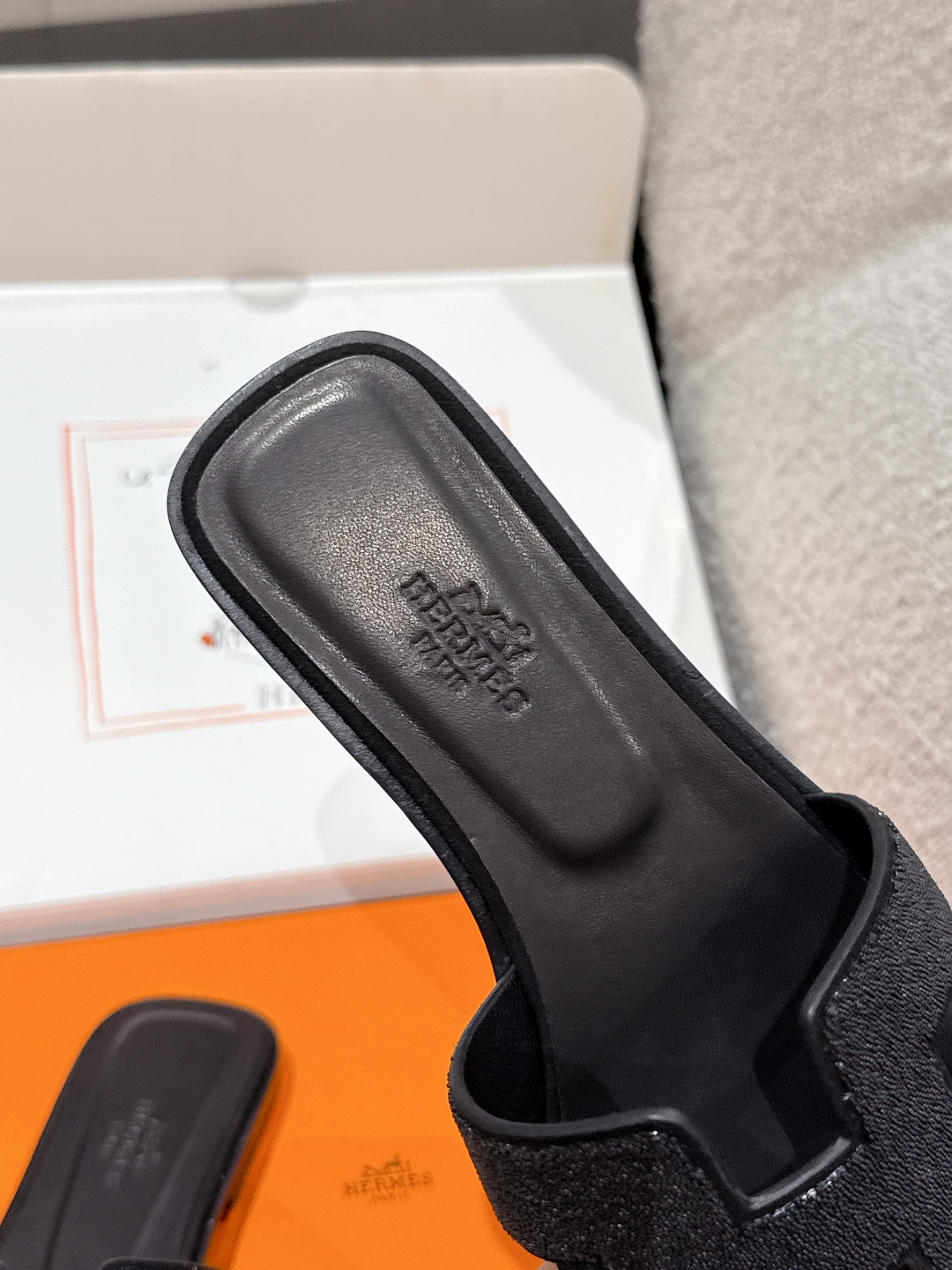HERMES 01069 HERMES 01069