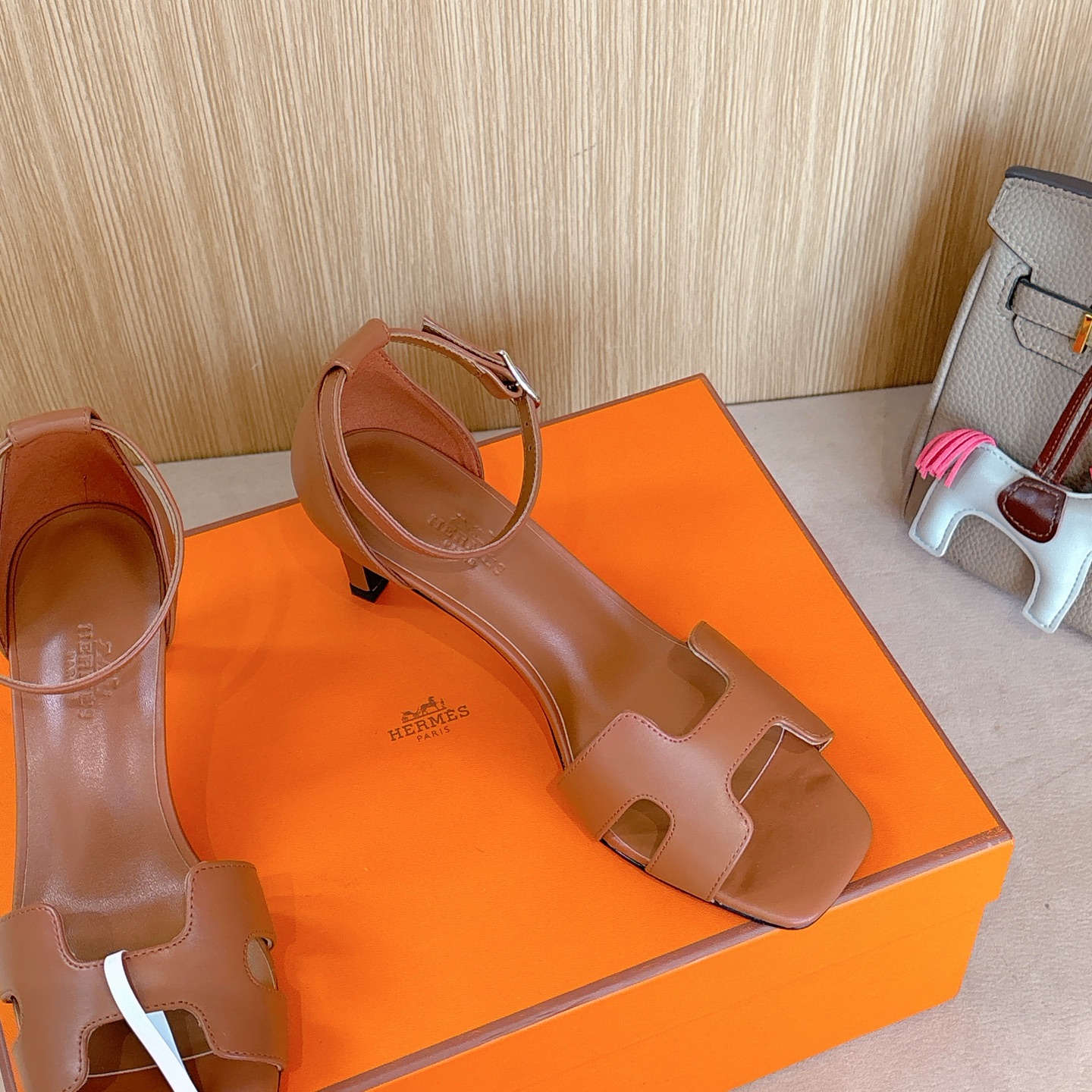 HERMES 01069 HERMES 01069