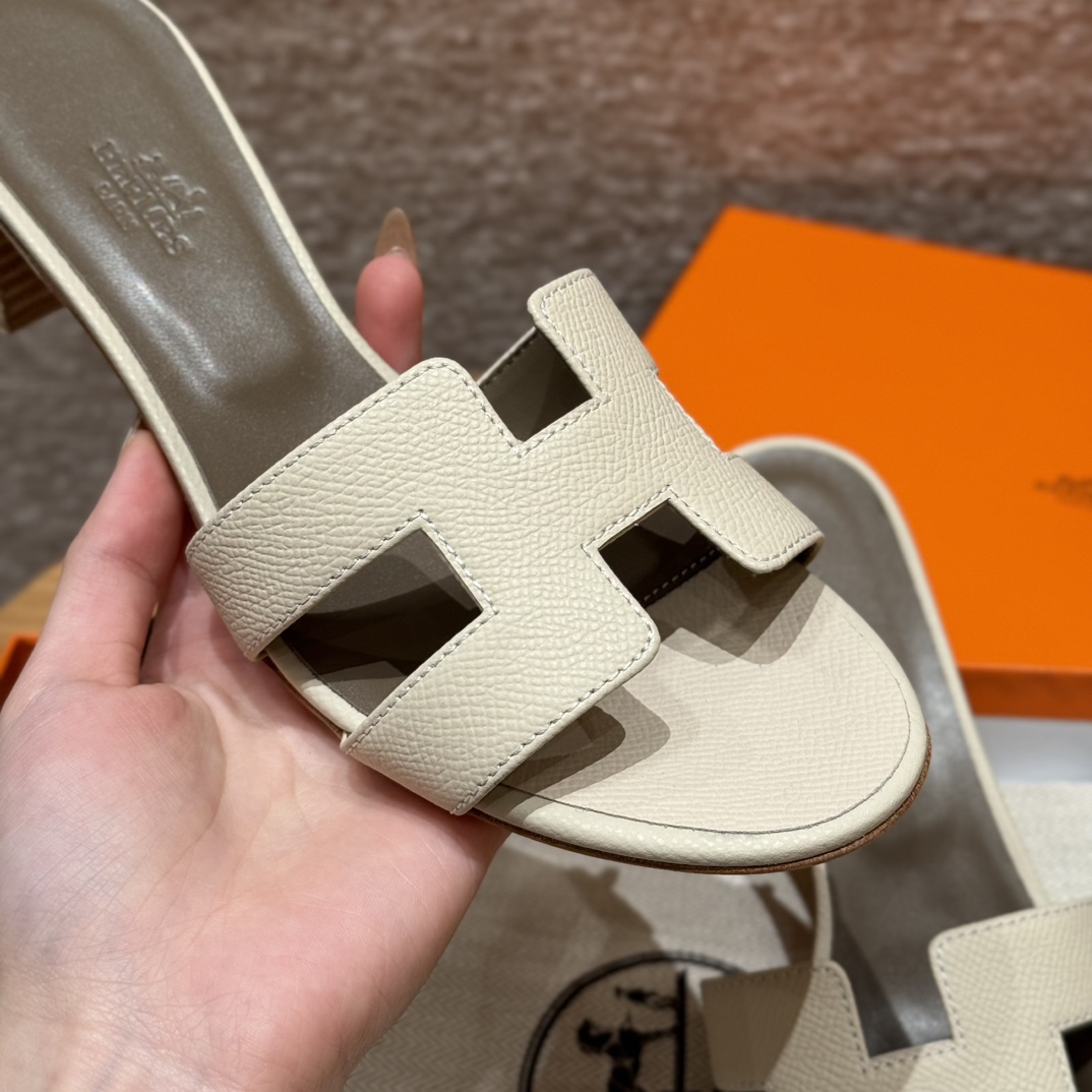 HERMES 01077